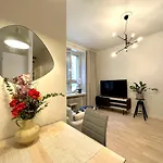 Cosy Flat In The Heart Of Center Apartment